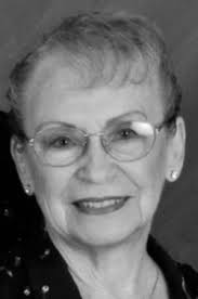 Yvette Lussier Benoit (1915-2011)