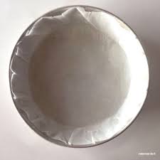 Quindi, la carta forno può essere sostituita attraverso altre carte generalmente utilizzate in cucina per gli stessi scopi della carta forno, cottura e sopporta temperature che vanno dai 30° ai 220° quindi è ottima per la cottura al forno di praticamente tutti gli alimenti, compresa la cottura al cartoccio, senza. 5 Modi Per Rivestire Lo Stampo Di Una Torta Con La Carta Forno