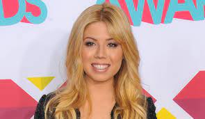 Sam's absence was explained early in the premiere episode of the revival. Icarly Star Jennette Mccurdy Explains Why She No Longer Acts Deadline