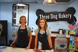Brown dog bakery local pet food and supply store is a healthy pet shop with everything you need for your brown dog bakery is a specialty pet store offering an organic bakery, pet supplies, natural and current & upcoming deals near ankeny, ia. Three Dog Bakery Pet Friendly Store Creates Pastries And Treats For Furry Friends Community Impact Newspaper