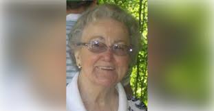 Aimee Arias's Instagram, Twitter & Facebook