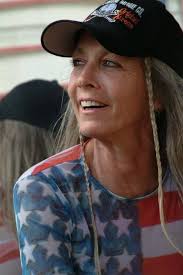 Legendary female truckie loses battle with cancer