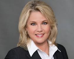 Heather Lowman's Instagram, Twitter & Facebook