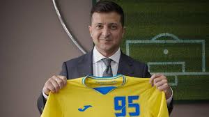 L'ucraina e la russia in campo una contro l'altra? Ucraina Costretta A Modificare La Sua Maglia Rsi Radiotelevisione Svizzera