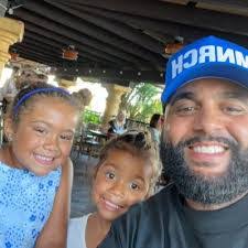 Rae Benton's Instagram, Twitter & Facebook