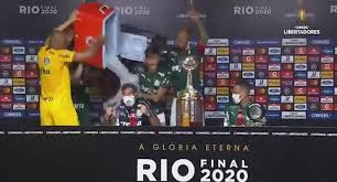 Acompanhe as notícias do palmeiras no ge.globo, próximos jogos, resultados, contratações e muito mais. Copa Libertadores Abel Ferreira Was Attacked By His Footballers With An Ice Bath Palmeiras Vs Santos Video Nczd International Archyde