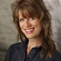 Laura Towner's Instagram, Twitter & Facebook