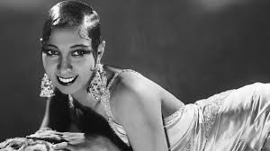 She raised two daughters and ten sons. Biography The Official Licensing Website Of Josephine Baker
