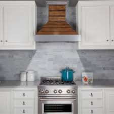Integral hoods an integral hood is designed to be integrated and installed between standard depth wall cabinets directly above the range. Zline Shiplap Wooden Wall Range Hood With Stainless Steel Accent Includes Motor 365bb
