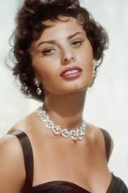 Sofia villani scicolone dame grand cross omri (italian: Sophia Loren Hat Geburtstag So Hat Sich Italiens Weltstar Verandert