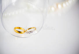 Ausmalbilder diamantene hochzeit, 2021 free download. Two Diamond Wedding Rings For Groom And Bride With Pearl Necklace On White Background Symbol Of Wedding Stock Photo Image Of Antique Brilliant 95214952
