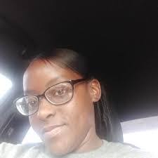 Rosalinda Moss's Instagram, Twitter & Facebook