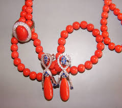 Parure En Corail Corse Pour Une Princesse La Maison Du Corail Ajaccio Beaded Necklace Coral Jewelry Jewelry