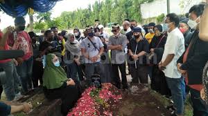 Kemenhub bersama masyarakat laksanakan program padat karya. Ul7d3he8elgfjm