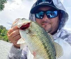 Vernon Kemp's Instagram, Twitter & Facebook