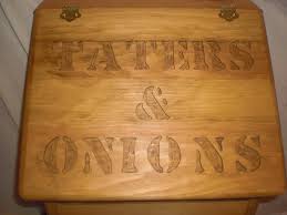 Tater and onion bin refinish / amish made old fashioned vegetable bin : Amazon Com Tater And Onion Bin Kitchen Dining