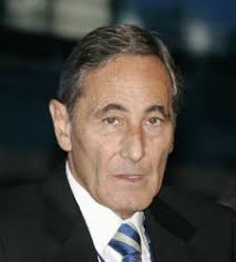 Julio Linares, exconsejero delegado de Telefónica, se embolsó una  indemnización de 24,7 millones