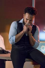 Zoey's extraordinary playlist airs sundays at 9 p.m. Simon S Inner Song Alogue Zoey S Extraordinary Playlist Season 1 Episode 1 Tv Fanatic