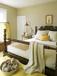 Decorating With Color Cozy Color Schemes Yellow Bedroom Country Style Bedroom Bedroom Decor