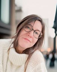 Sarah Sears's Instagram, Twitter & Facebook