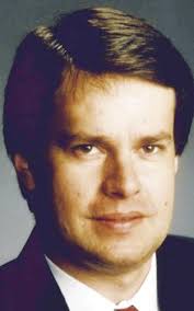 Fred S. Mash, 57, dies in Charlotte; services Dec. 15