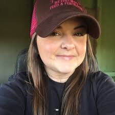 Amanda Gloor (@gloora)