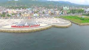 Etnis betawi juga memiliki beragam tarian daerah yang populer sejak. Pantai Manakarra Htm Rute Foto Ulasan Pengunjung