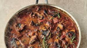 Jamie Oliver S 1 Pan Mushroom And Chicken Cacciatore Recipe From New Cookbook