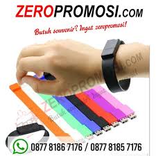 Flashdisk Flashdisk Gelang Usb Gelang Kotak Fdbr01 Di 2020 Usb Ungu Biru