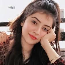 Tonia Weaver's Instagram, Twitter & Facebook