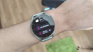 The smartwatch is another addition to the huawei watch series. Huawei Watch 3 Pro Review Premium Hardware With Software That Needs A Bit More Time Neowin