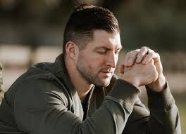 — pff (@pff) july 31, 2021 tebow was also always a big dude ever since his time playing for the gators in college when he won the heisman, but he looks much bigger these days. Tim Tebow Is The Chosen One For The Jacksonville Jags And Urban Meyer Blogs