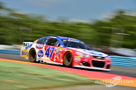 Instead, he found the right combination of speed and finesse to handle the track's tricky turns and still hold off the rest of the field. Nascar In Watkins Glen Das Rennergebnis In Bildern