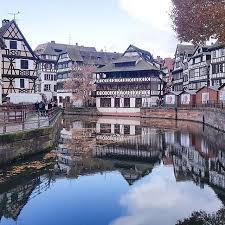 Roadtrip Dans Le Lot 2 Rocamadour Et Le Gouffre De Padirac La Mariniere En Voyage In 2020 Paris Photos La Place Paris