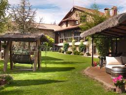 Tenemos 39 viviendas en alquiler para tu búsqueda casa sierra madrid guadarrama, con precios desde 400€. 12 Casas Rurales De Sierra Norte De Madrid Disponibles En Navidad