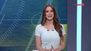 المذيعة ميرهان عمرو تعتبر من مشجعي النادي الأهلي، إذ كانت قد نشرت أمس صورة لها عبر فيسبوك من داخل مقر النادي مع الكابتن محمود الخطيب رئيس وأسطورة الأهلي، وتضم قناة. Ø§Ù„Ø¹Ø¨Ù‡Ø§ ØµØ­ Ù…ÙŠØ±Ù‡Ø§Ù† Ø¹Ù…Ø±Ùˆ ØªØ´ÙŠØ¯ Ø¨Ø¹ÙˆØ¯Ø© Ø´ÙŠÙƒØ§Ø¨Ø§Ù„Ø§ Ù„Ù„Ø²Ù…Ø§Ù„Ùƒ ÙˆØªØ£Ù„Ù‚Ù‡ ÙÙŠ Ø³Ø¨Ø§Ø¹ÙŠØ© Ø§Ù„Ø²Ù…Ø§Ù„Ùƒ Youtube