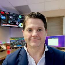 Bradley Newberry's Instagram, Twitter & Facebook