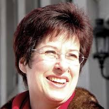 Julie Kaufmann's Instagram, Twitter & Facebook