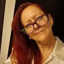 Lori Heiman's Instagram, Twitter & Facebook