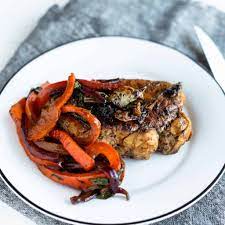 Pork chops are one of the easiest proteins to prepare for a simple weeknight meal. Thghhtg9hsgvgm