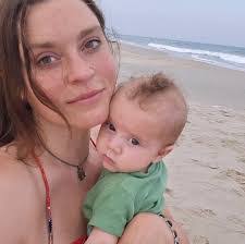 Darlene Kuenzli's Instagram, Twitter & Facebook