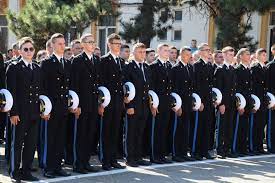 Liceul militar de marină alexandru ioan cuza din constanța a funcționat timp de 25 de ani, din 1973 până în1998. Colegiul NaÈ›ional Militar Alexandru Ioan Cuza Ceremonial De Deschidere A Noului An È™colar Galerie Foto