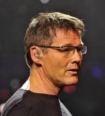 We are all missing your beautiful voice Morten ,just you being