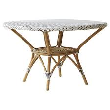 Esther French Country White Rattan Round Outdoor Dining Table In 2020 Round Outdoor Dining Table Outdoor Dining Table Dining Table