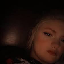 I was wondering if people would be interested in making groups to play  together. Especially for the cosmetics. I'm retired so pretty flexibel. I  sometimes play