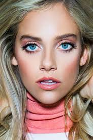 Lindsay Byrd Artistry