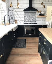 Farmhouse Kitchen Decor As Well As Layout Suggestions Yanks At The Heart As It Entices The Senses With Aspects Of An Ea Kuchen Design Kuchen Mobel Kuchendesign