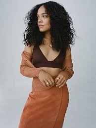 The actress certainly keeps her romances private, however, it appears as if she isn't currently dating anyone, or so we think! Coverstory Mit Tessa Thompson Porter