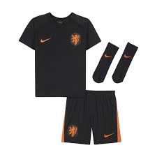 We did not find results for: Nederlands Elftal Shirt 2020 2021 90 Football