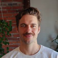 Chris Esh's Instagram, Twitter & Facebook